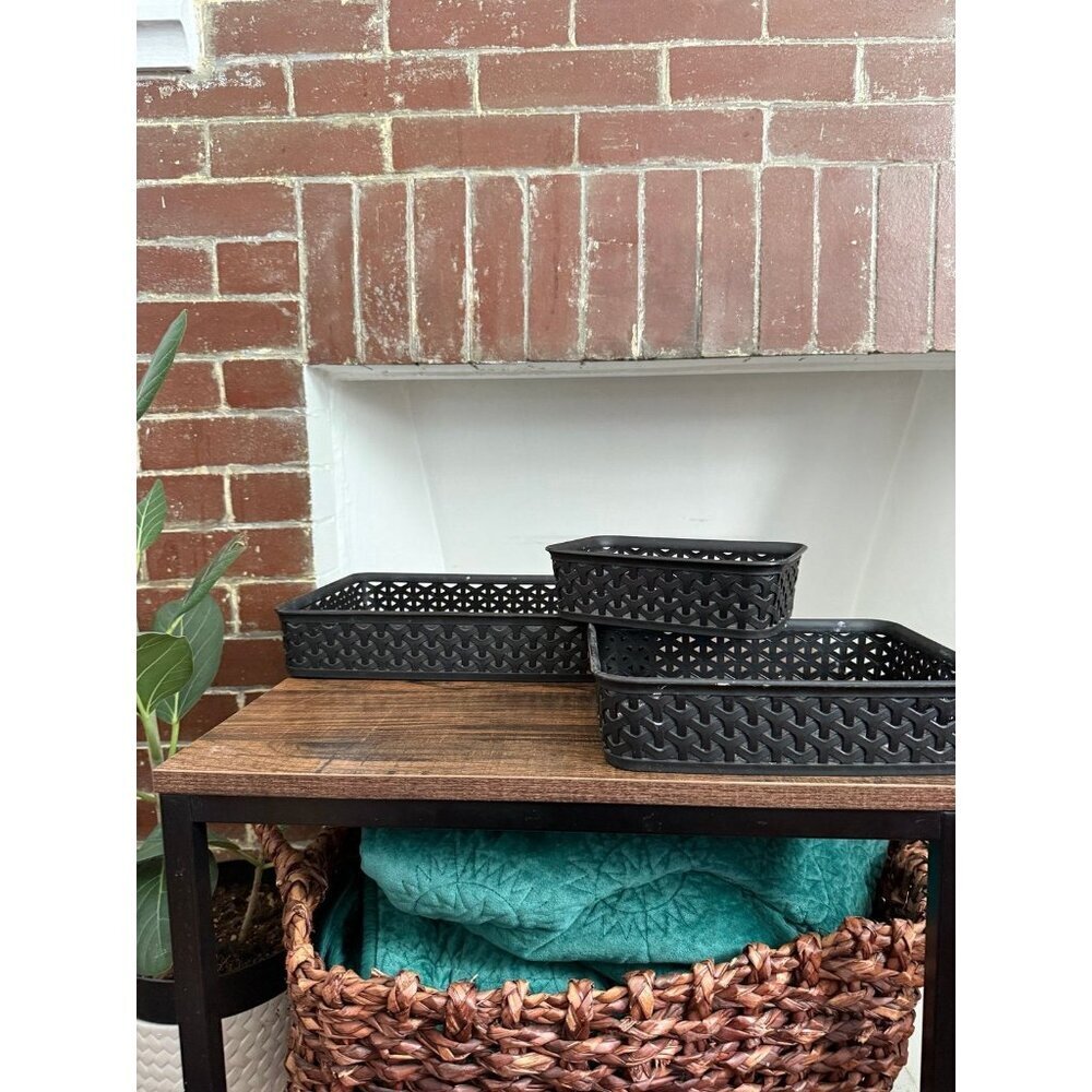 Three-piece mainstays black plastic storage